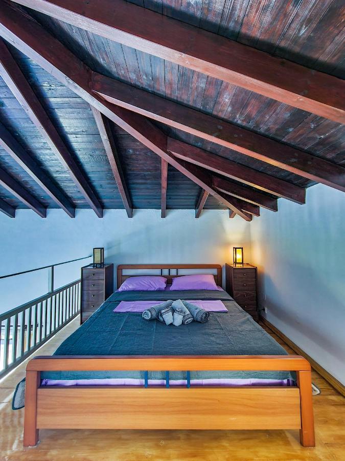 Lionaki House *