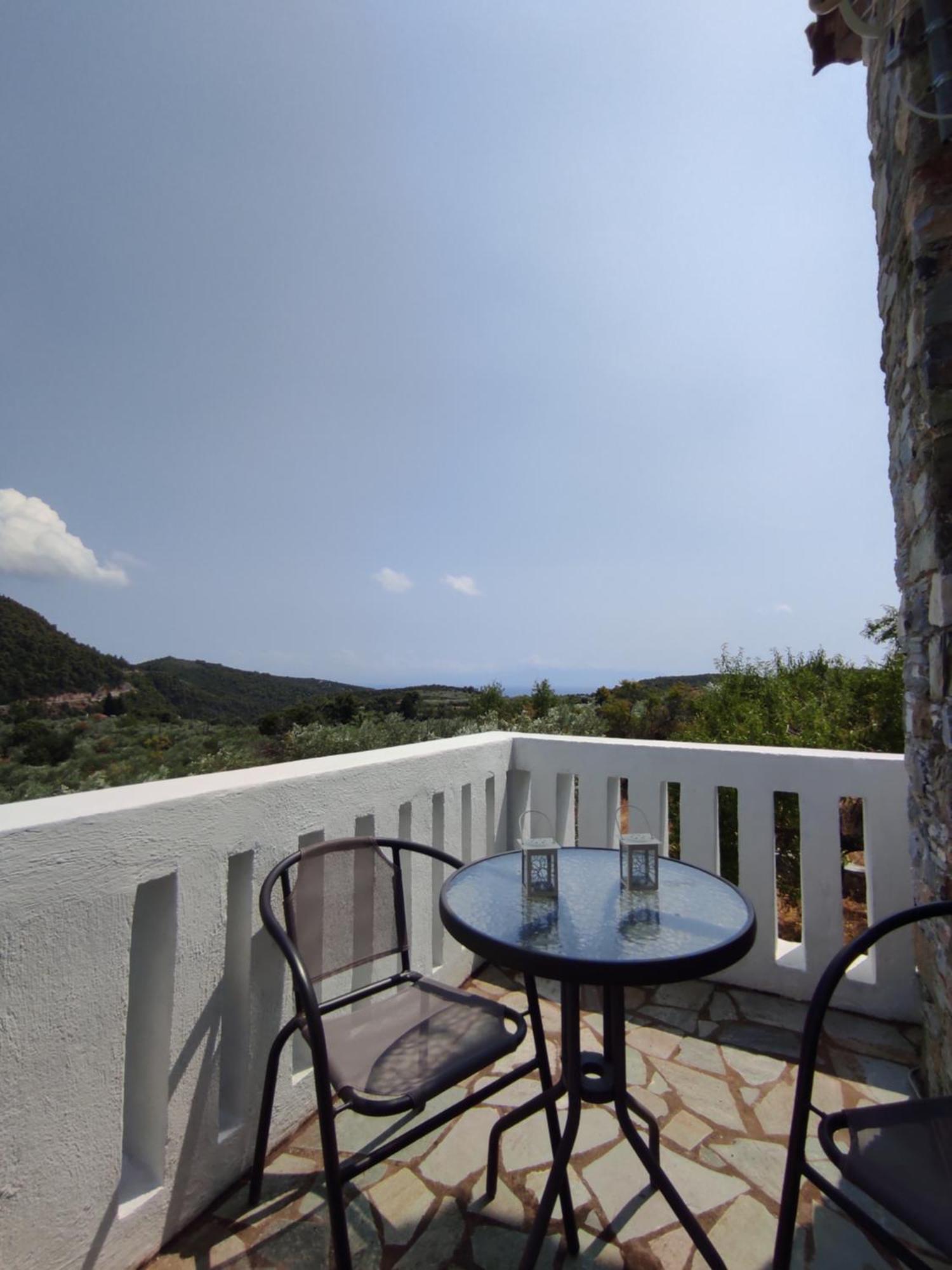 Lionaki House *