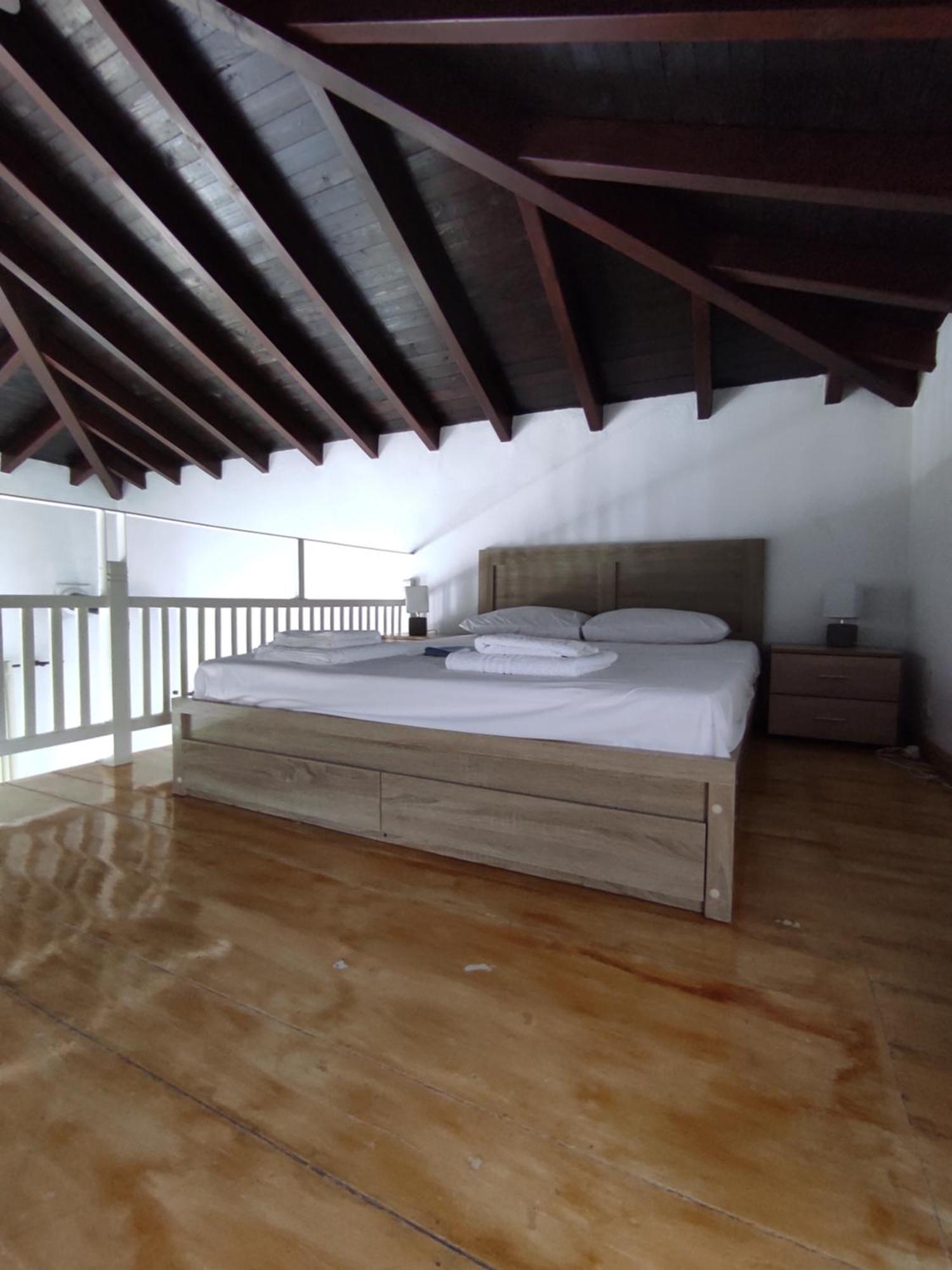 Lionaki House
